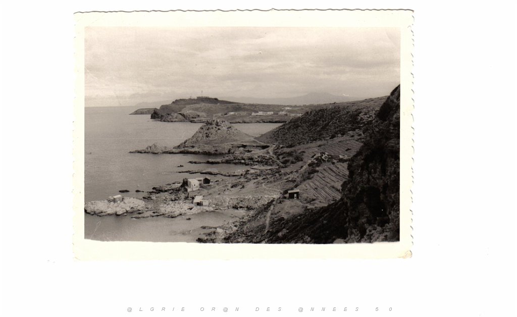 BOU SFER TRANCHE DE VIE 001 LE PAIN DE SUCRE ENTRE CAP FALCON ET LES CORALES.jpg
